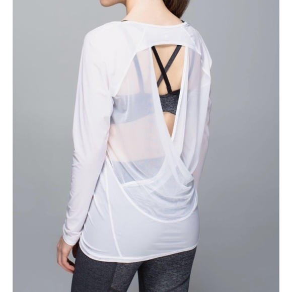 LULULEMON White If You’re Lucky Long Sleeve Tee - Picture 1 of 6